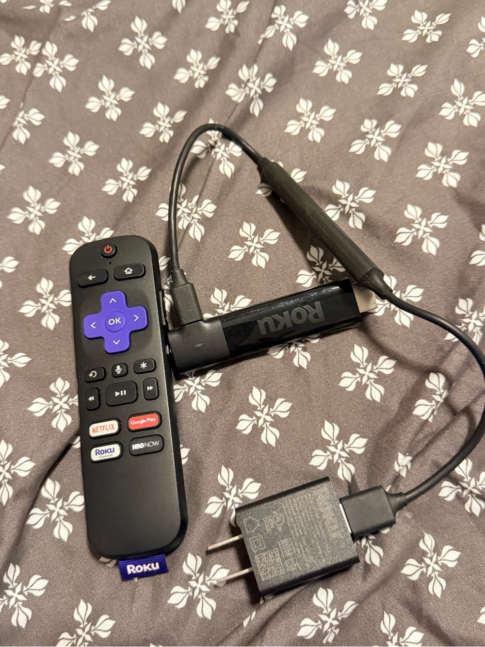 Roku Streaming Stick with Voice Remote – Black and Purple - Picture 2 of 3